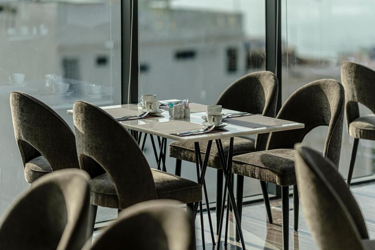 Draco Hotel & Suites دا نانغ المظهر الخارجي الصورة